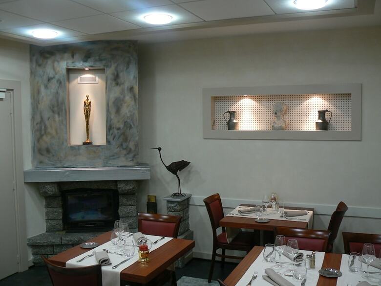 Hotel Les Chatelmin�s Restaurant Chez Gustave