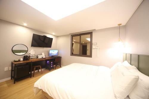 Hotel O! Happy