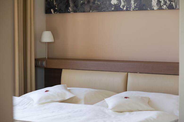 Hotel Grund Resort Golf & Ski