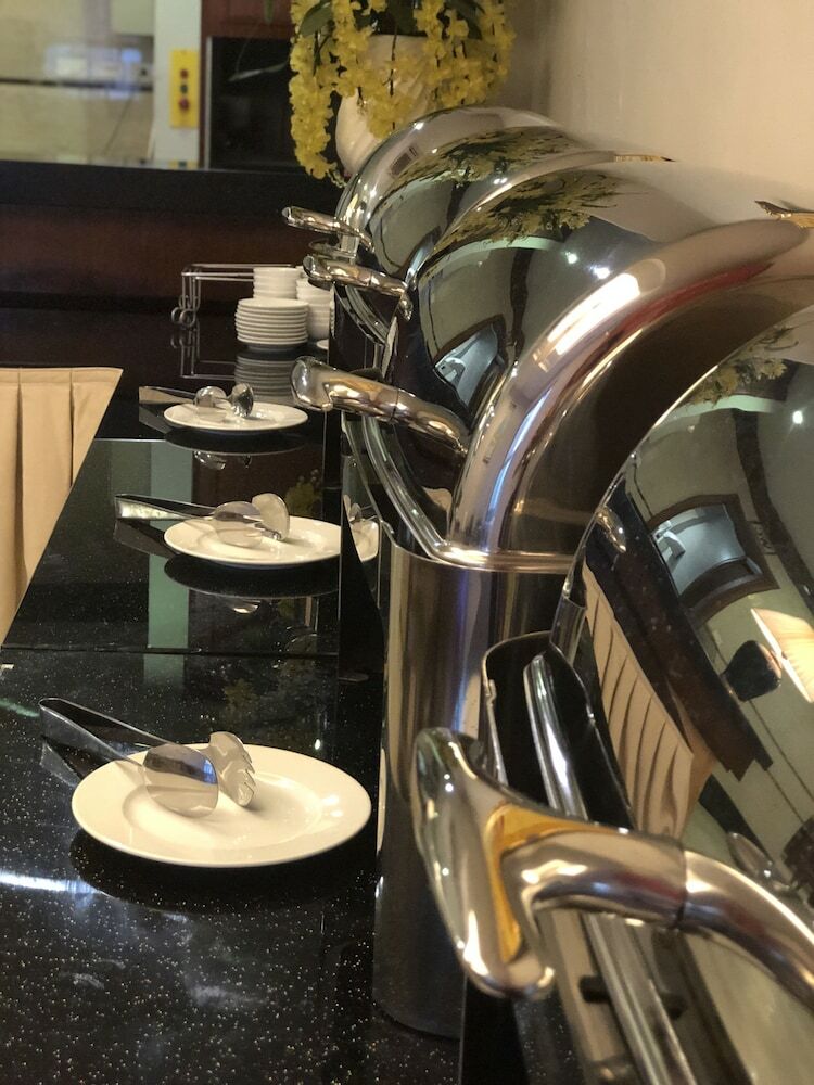 Gallant Hotel