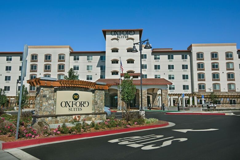 Hotel Oxford Suites Sonoma County