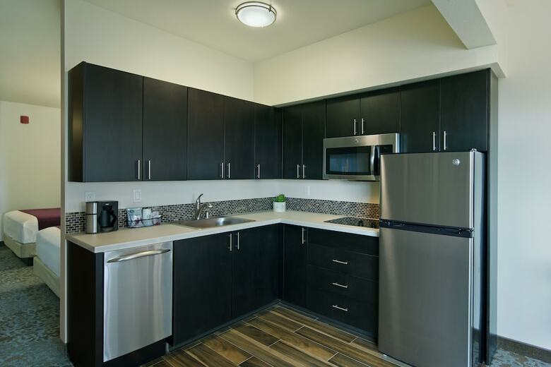 Hotel Oxford Suites Sonoma County