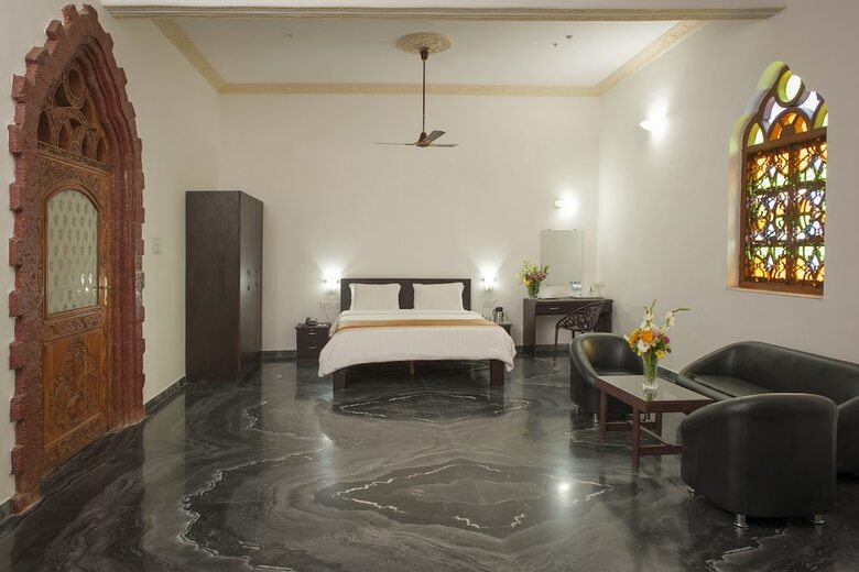 Hotel Le Pearl Goa Resort & Spa