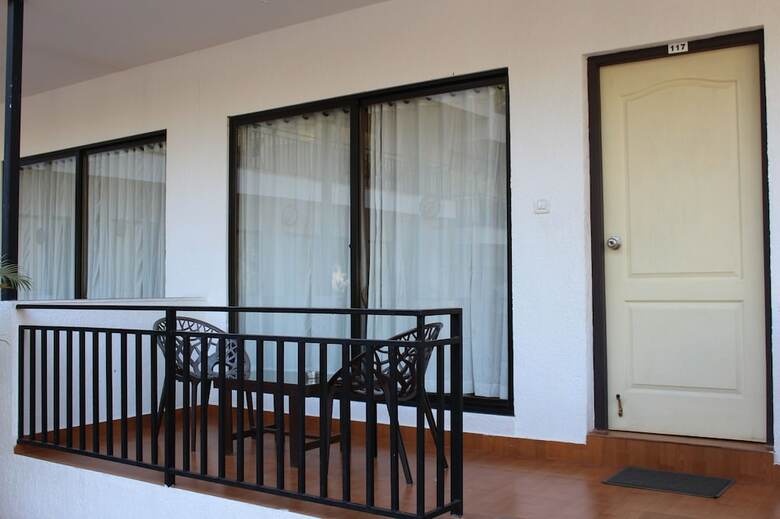 Hotel Le Pearl Goa Resort & Spa