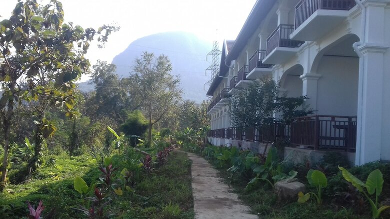 Hotel Mahout Resort