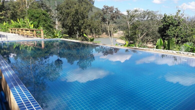 Mahout Hotel