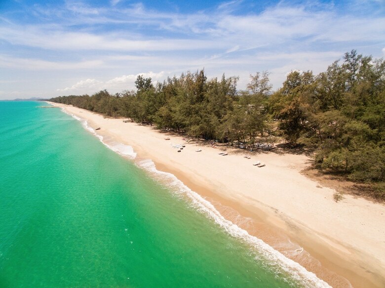 Hotel Mumsa Beach Resort & Restaurant