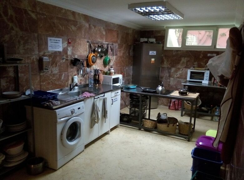 Hostal Mia Hostels