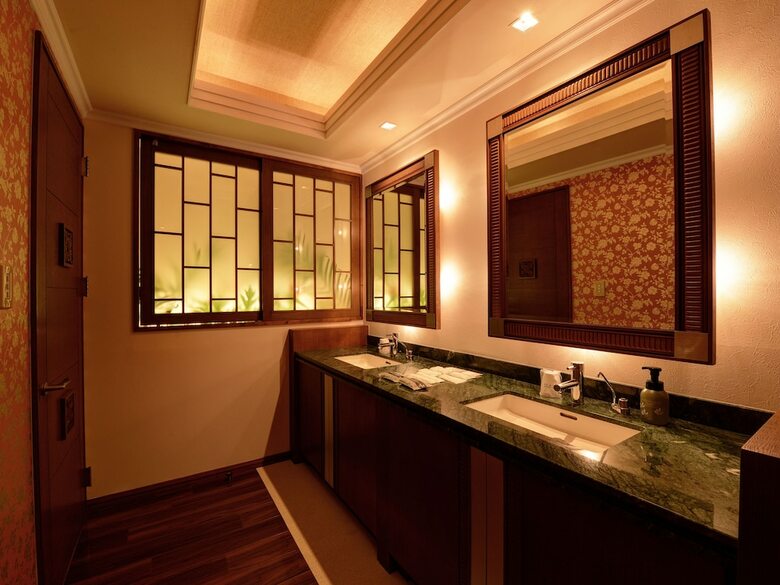 Hotel Lotus
