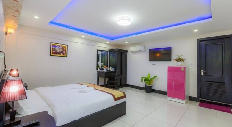 Seventh Heaven Hotel And High Bar
