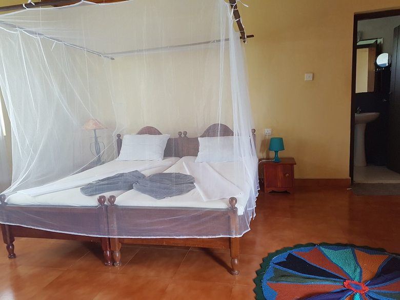 Nilaveli Crystal Blue Hotel
