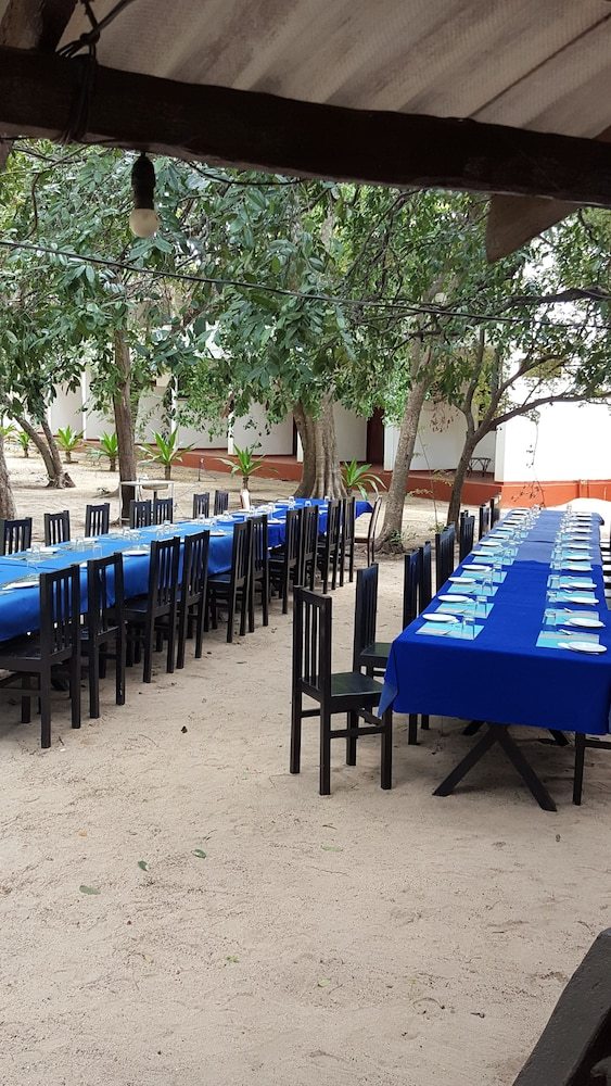 Nilaveli Crystal Blue Hotel