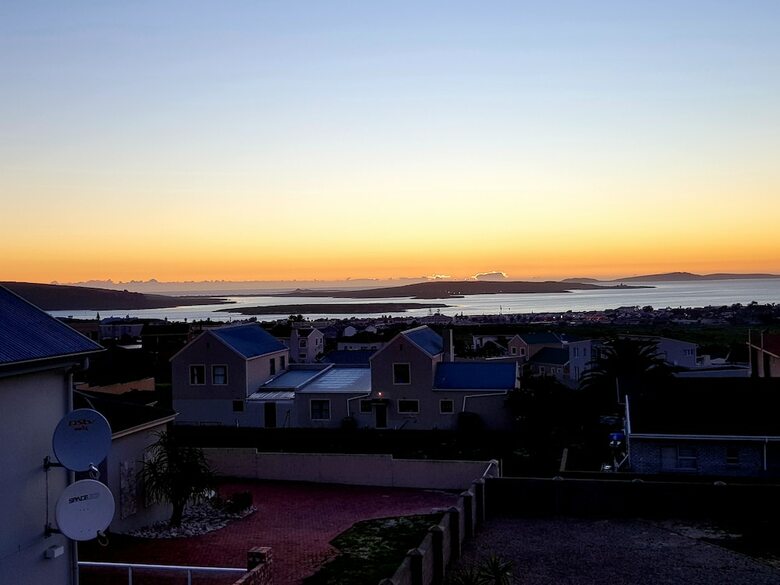 Hotel Sunbird View