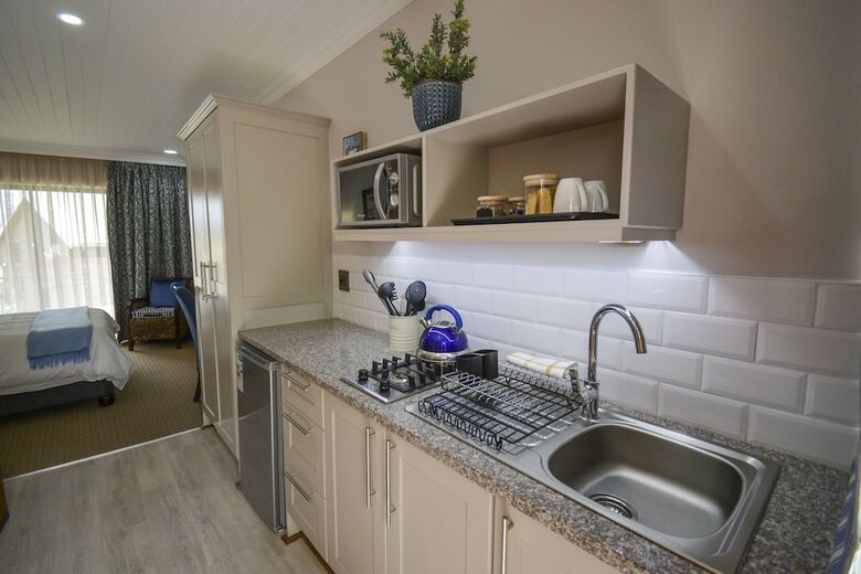 Clarens Retreat