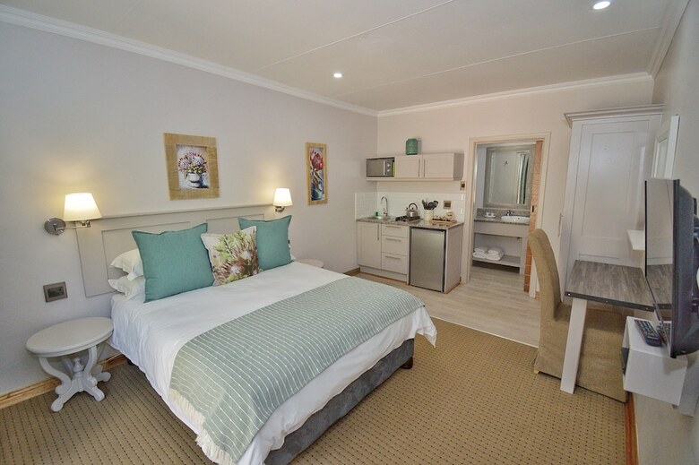 Clarens Retreat