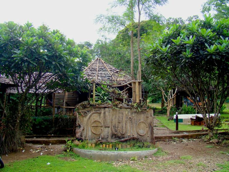 Hotel Re - Wild House