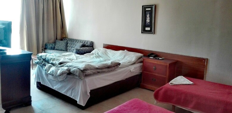 Canary Hotel
