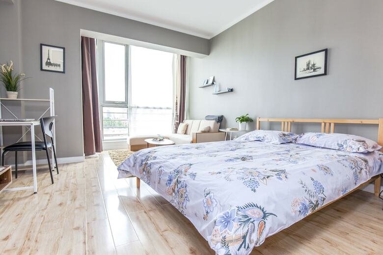 Lacasa Service Apartment