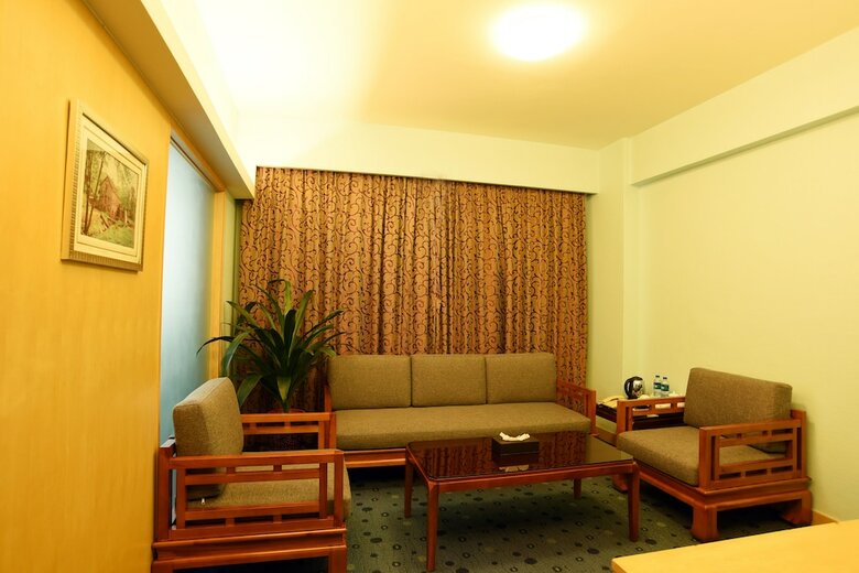 Tokai Hotel