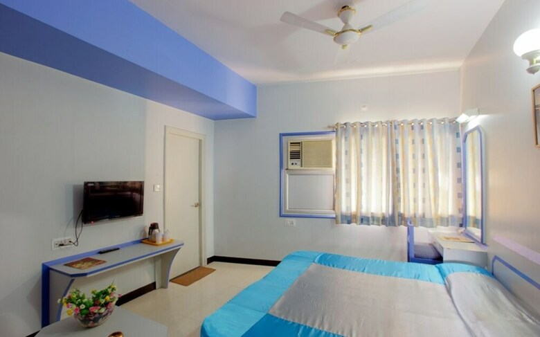 Hotel Ashish Palace