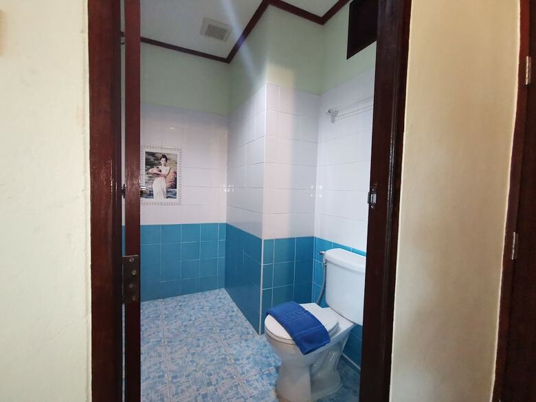 Hotel Mam Kai Bae Beach Resort