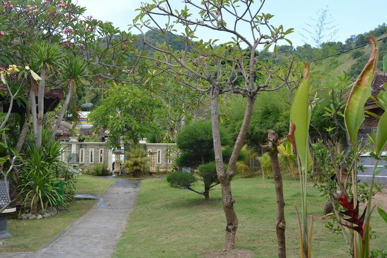 Hotel Segara Wangi Beach Cottages