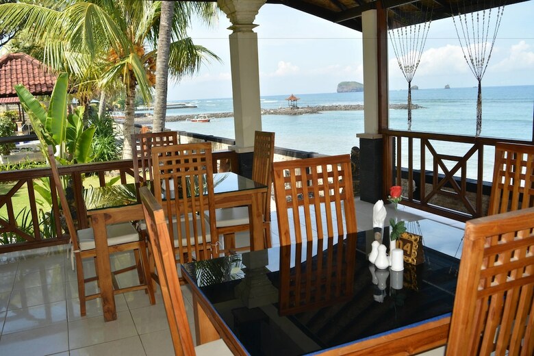 Hotel Segara Wangi Beach Cottages