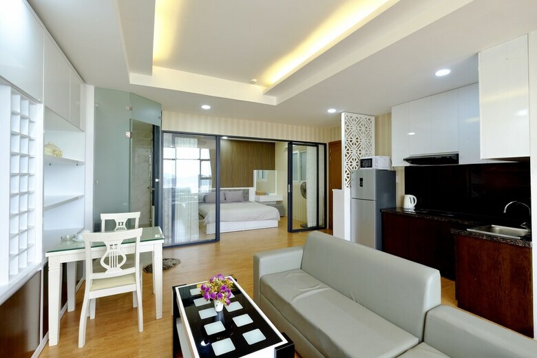 Sunrise Ocean View Apartment