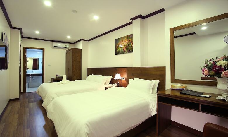 West Lake Home Hotel & Spa