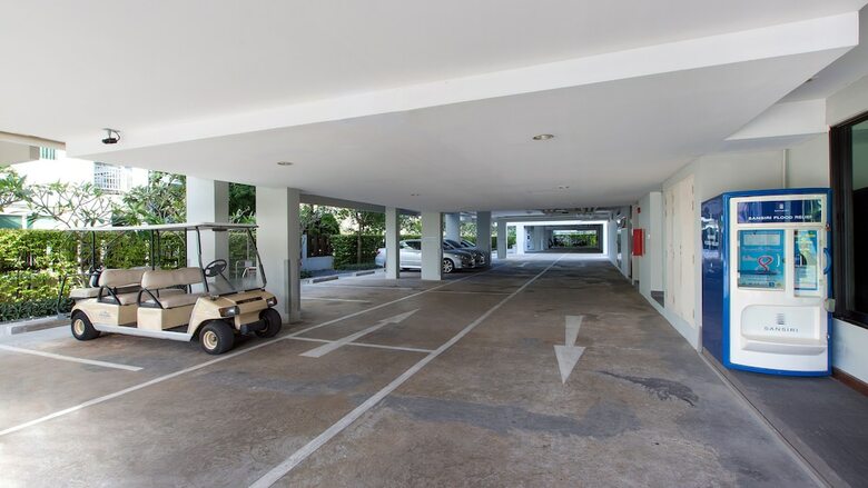 Baan Sanpluem Beachfront Condominium
