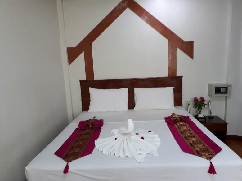 Hotel Patong Sub Inn