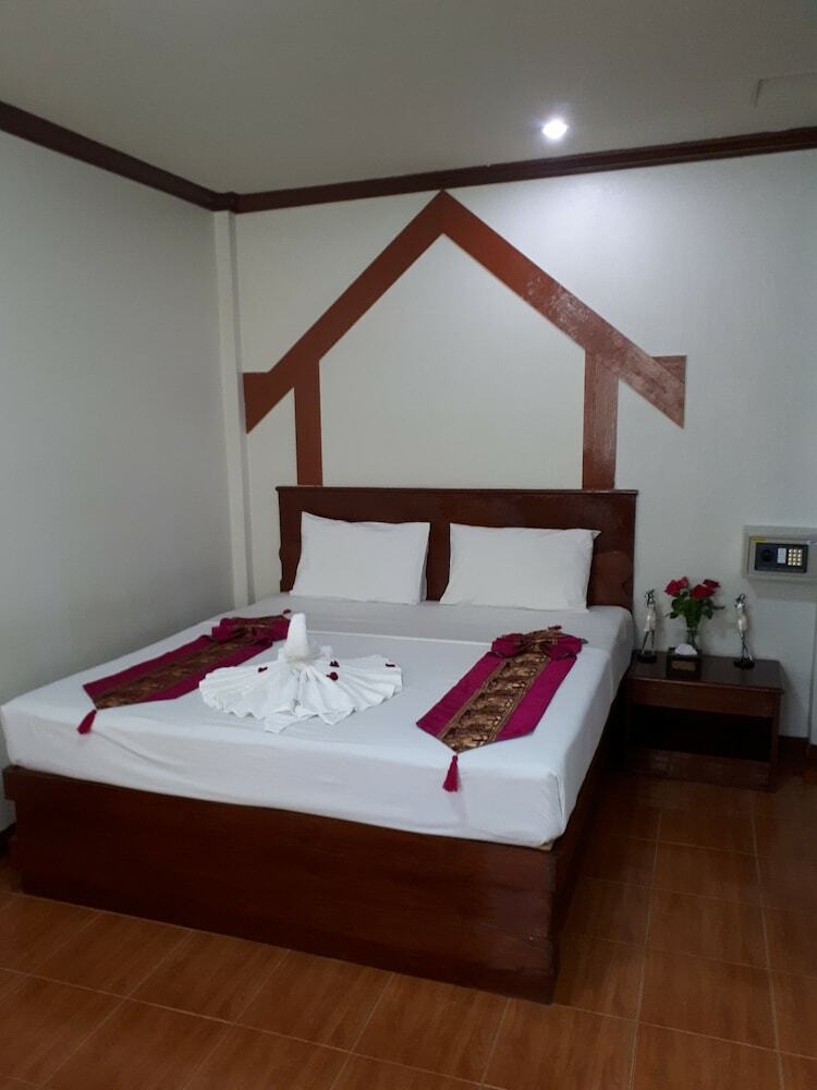 Hotel Patong Sub Inn
