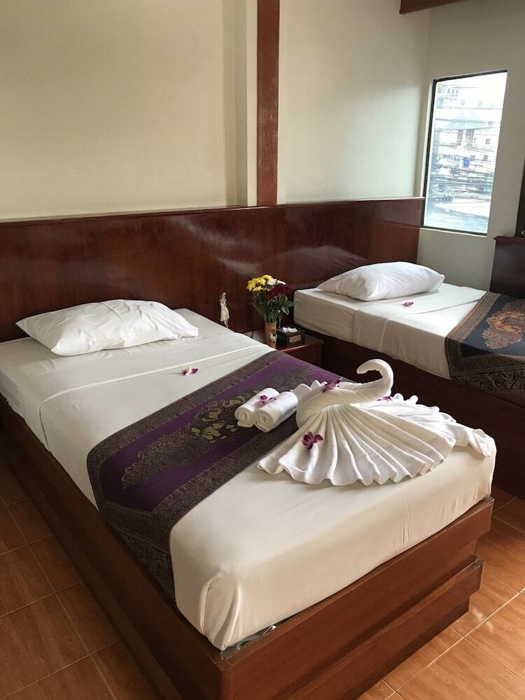 Hotel Patong Sub Inn