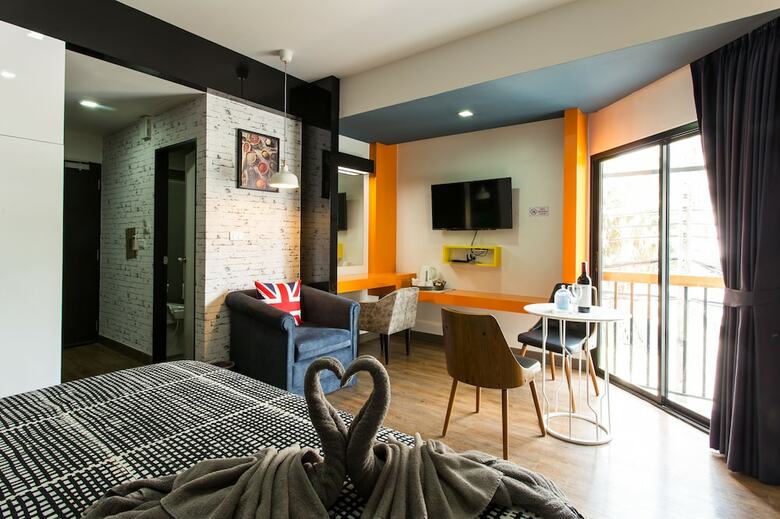 Hotel The Loft Seaside Sriracha