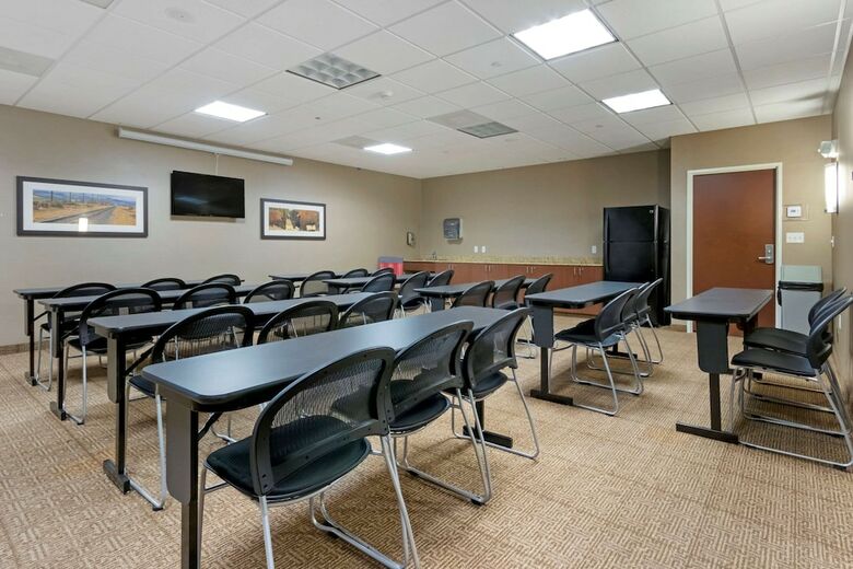 Hotel Comfort Suites