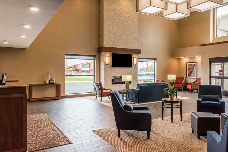 Hotel Comfort Suites