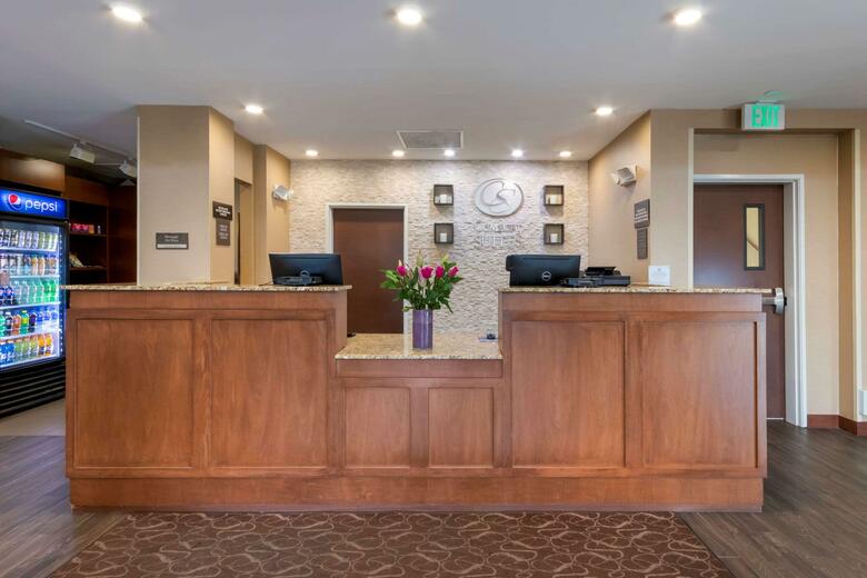 Hotel Comfort Suites