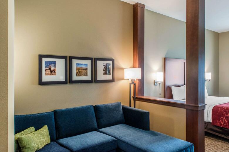 Hotel Comfort Suites