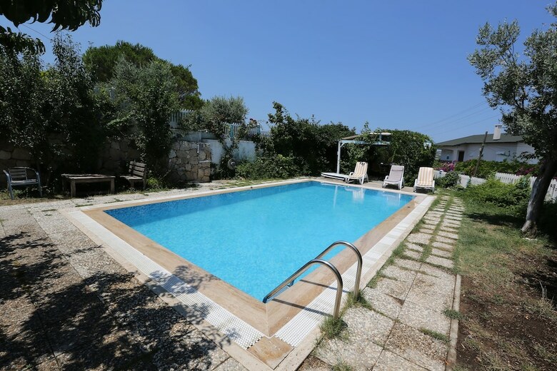 Hotel Arya Karaburun