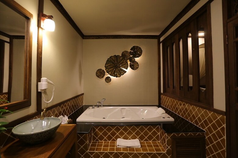 Hotel Amata Lanna Village