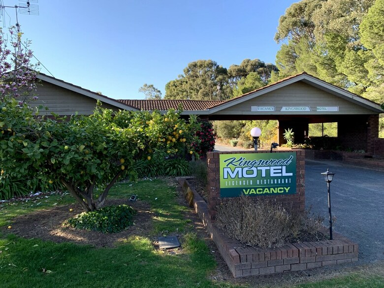 Kingswood Motel