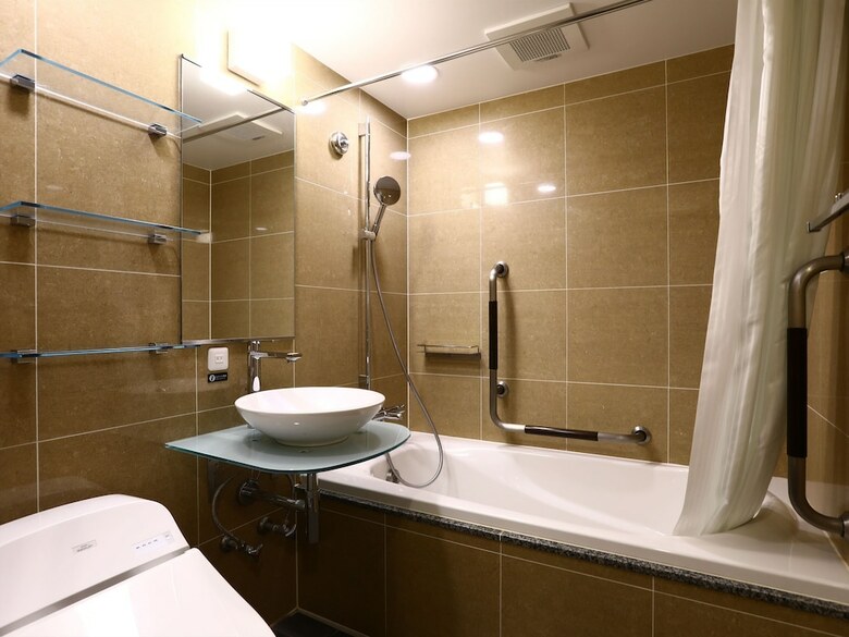 Apa Hotel Shintomicho-ekikita