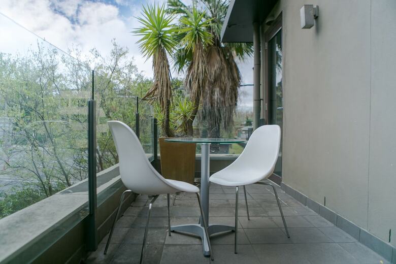 Comfy Kew Apartments