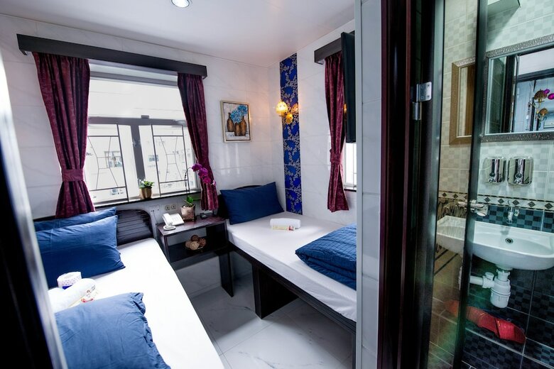 Hotel V Inn