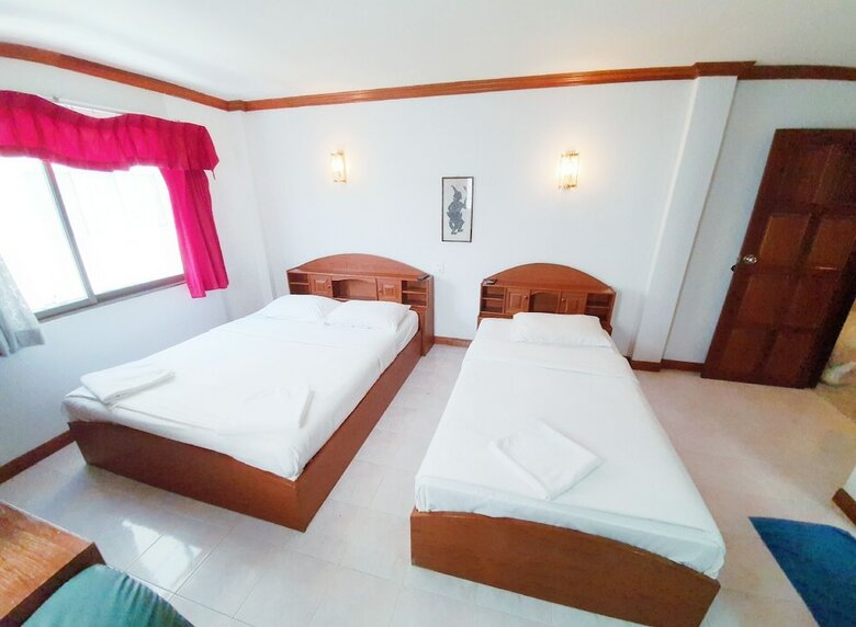Break Point Hotel