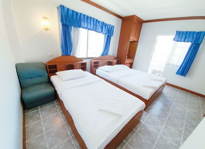 Break Point Hotel