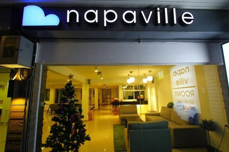 Hotel Napaville Huai Khwang