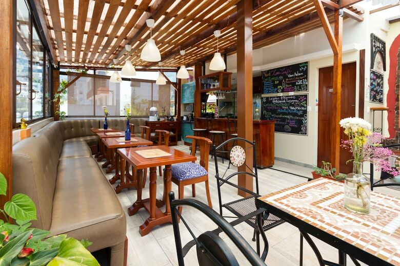 Bed & Breakfast Artplaza