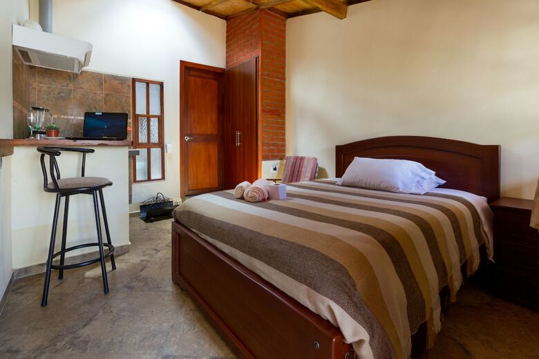 Bed & Breakfast Artplaza