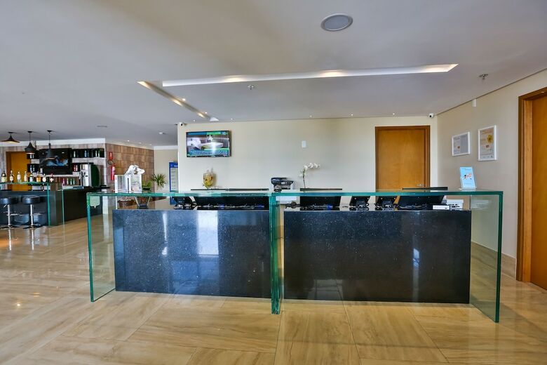 Crystal Plaza Hotel An�polis
